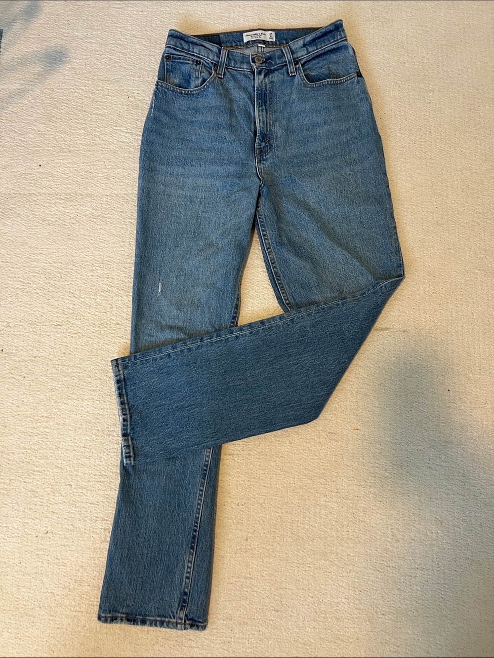 Abercrombie & Fitch 90s Straight Ultra High Rise Jeans (Curve Love)